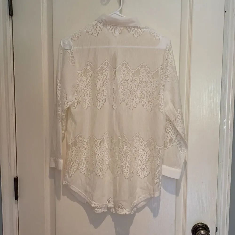Ethyl Lace button up blouse M - Picture 3 of 3